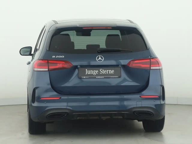Mercedes-Benz B 200 AMG Line