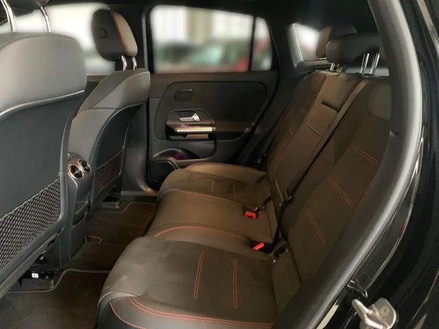 Mercedes-Benz EQA 350 4MATIC AMG Line