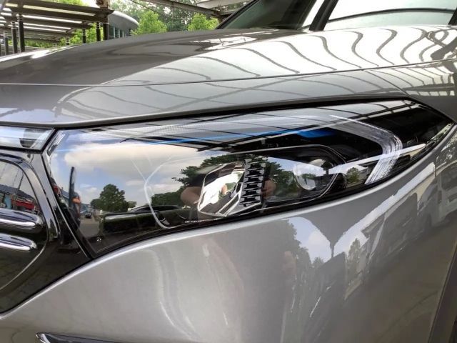 Mercedes-Benz EQB 300 4MATIC AMG Line