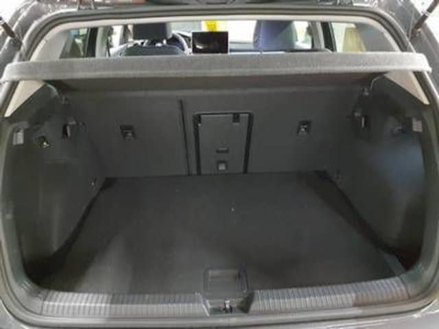 Volkswagen Golf 1.5 eTSI DSG Golf VIII