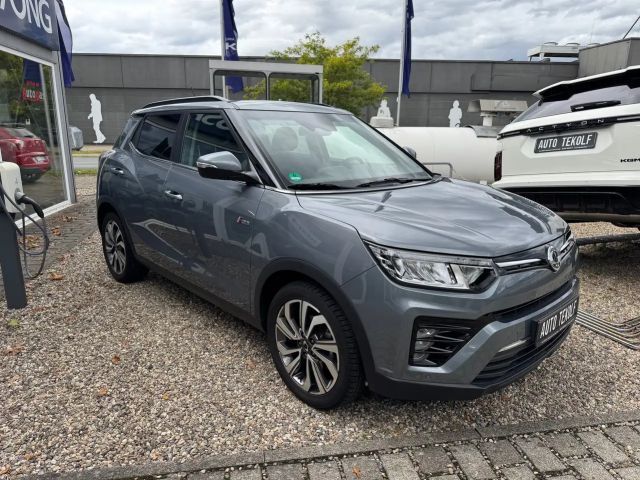 SsangYong Tivoli 2WD Sapphire