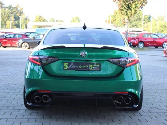 Alfa Romeo Giulia Carbon Quadrifoglio