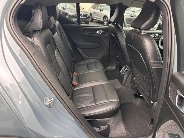 Volvo XC40 Dark Plus T5