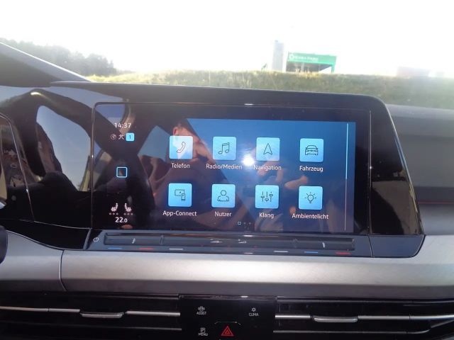 Volkswagen Golf Life Variant