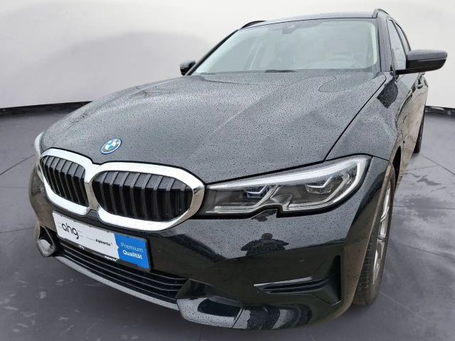BMW 330 330e Sport Line Touring