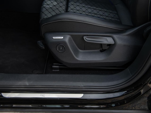 Volkswagen Tiguan 4Motion DSG IQ.Drive R-Line