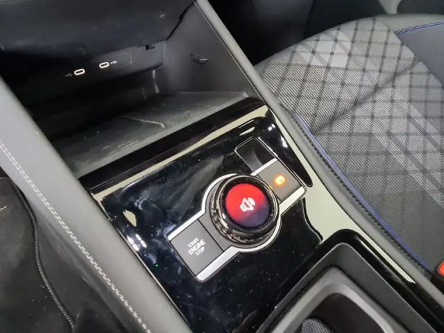 Volkswagen Tiguan 4Motion DSG R-Line