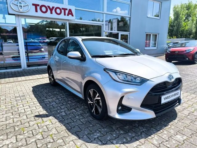 Toyota Yaris Hatchback Hybride VVT-i