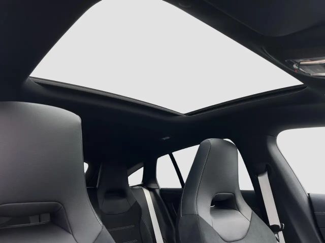 Mercedes-Benz CLA 200 AMG Line Shooting Brake