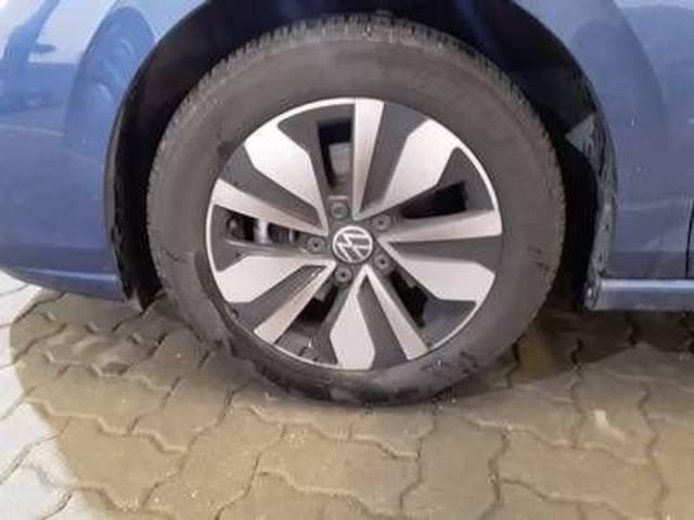 Volkswagen Golf 1.5 eTSI DSG