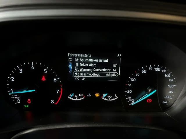 Ford Focus ST Line Style Wagon