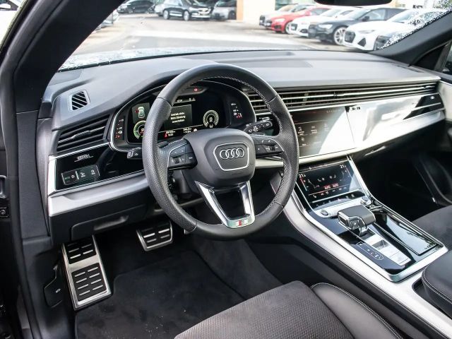 Audi Q8 55 TFSI Hybride Quattro