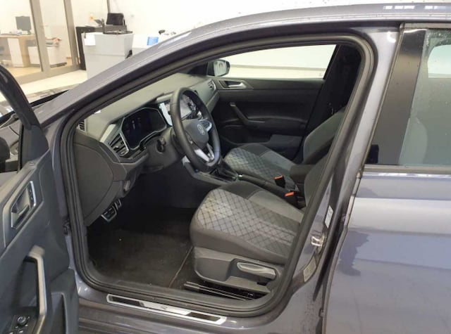 Volkswagen Polo 1.0 TSI DSG R-Line
