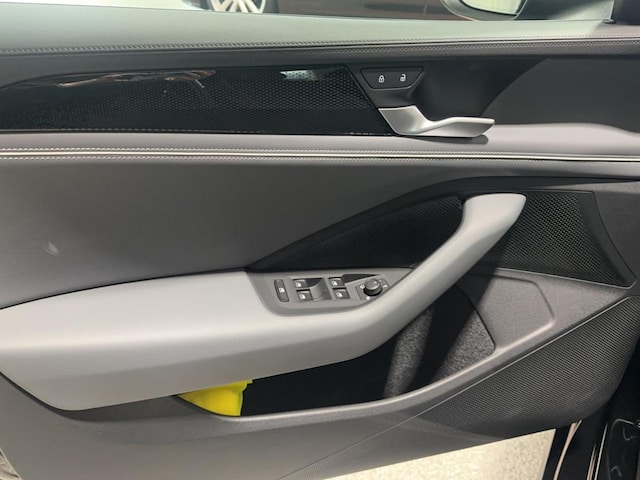 Volkswagen Passat 1.5 eTSI Business DSG