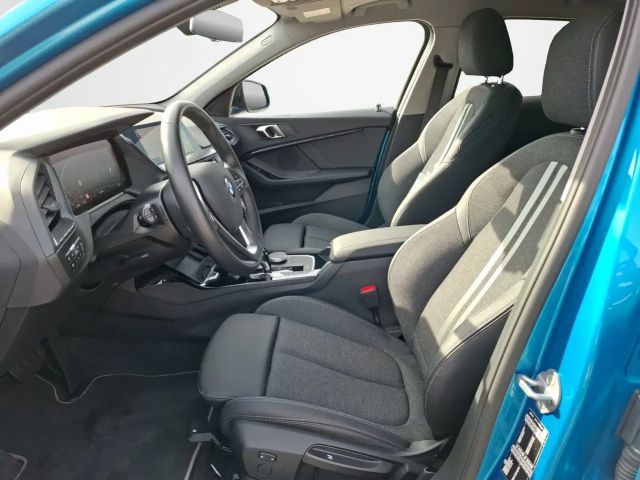 BMW 118 118i Sedan Sport Line