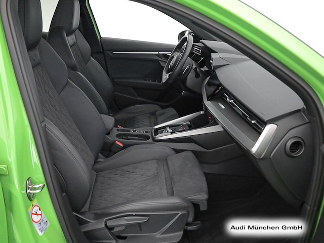 Audi RS3 Quattro S-Tronic Sedan