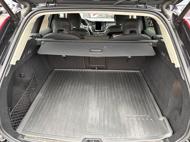 Volvo XC60 AWD Momentum