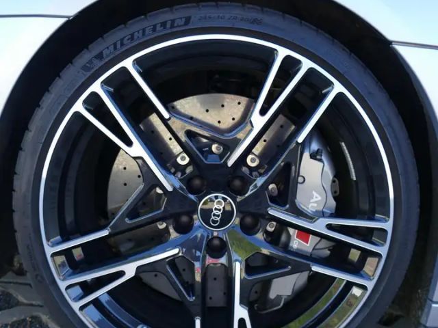 Audi R8 Coupé Performance Quattro V10