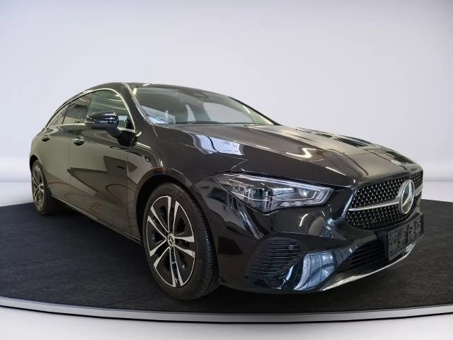 Mercedes-Benz CLA 180 CLA 180 d Shooting Brake