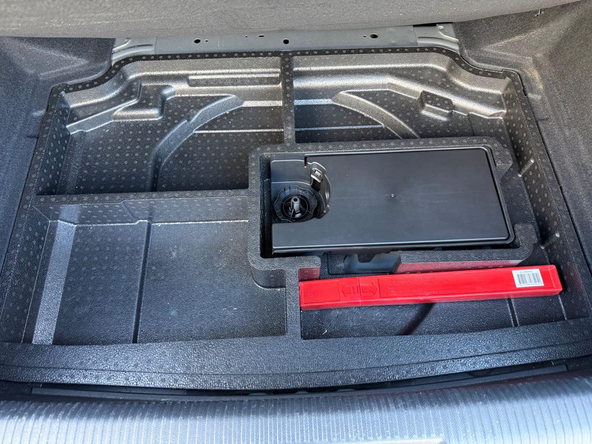 Peugeot 308 1.2 Pure Tech "Active Pack" LED SHZ PDC 1Hd.