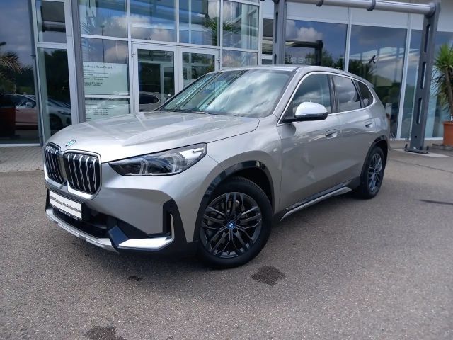 BMW iX1 xDrive30