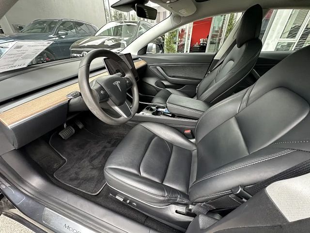 Tesla Model 3 AWD Long Range