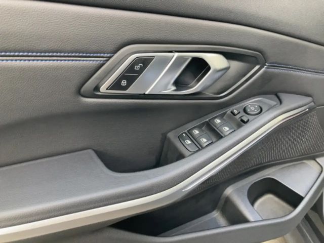 BMW 318 318d Comfort pakket M-Sport Sedan