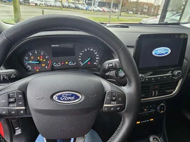 Ford Puma EcoBoost Titanium