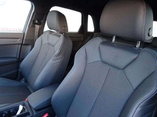 Audi Q3 40 TFSI Business Quattro S-Line