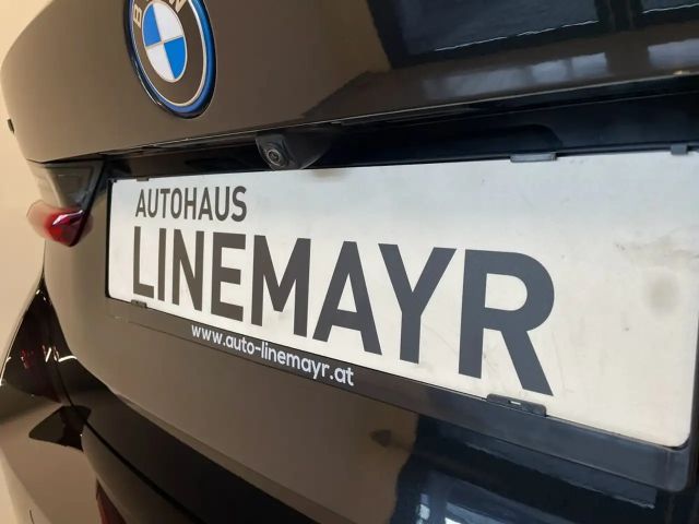 BMW 330 330e M-Sport Touring xDrive