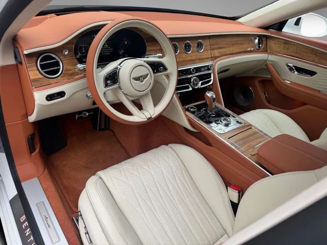 Bentley Flying Spur Hybrid V8