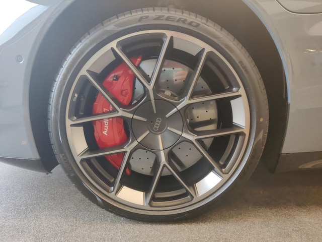 Audi RS e-tron GT Performance Quattro