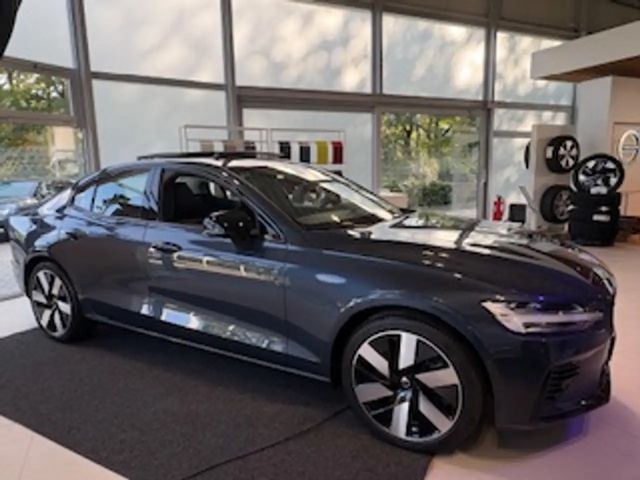 Volvo S60 AWD Dark Recharge Ultimate