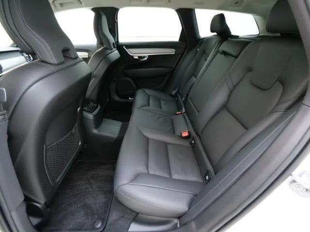 Volvo V90 AWD Plus T6