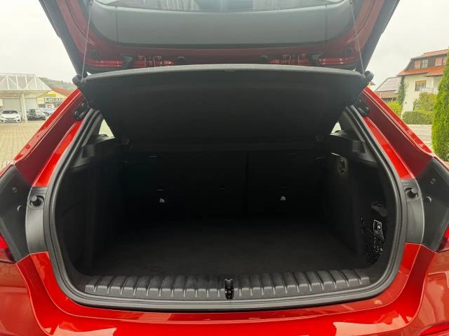 BMW 118 118i Sedan Sport Line