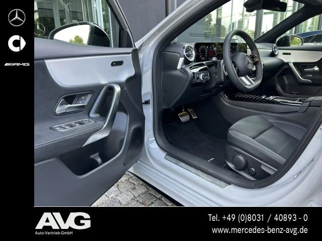 Mercedes-Benz A 200 AMG Line