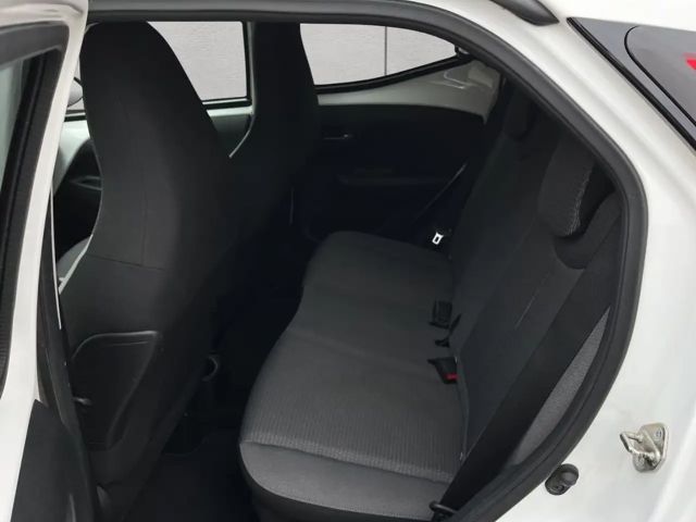 Toyota Aygo X Hatchback Play Team D X-play