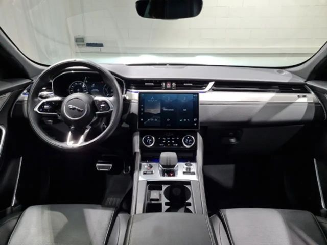 Jaguar F-Pace AWD D300 R-Dynamic