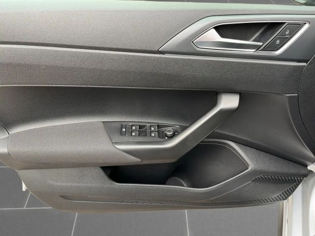 Volkswagen Polo 1.0 TSI IQ.Drive R-Line
