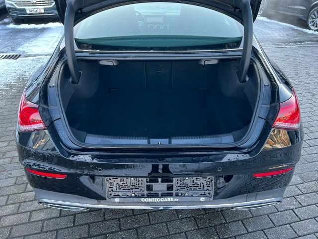 Mercedes-Benz CLA 200 AMG Line Coupé