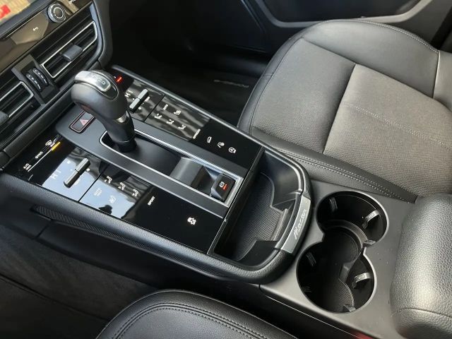 Porsche Macan 75l, Sitzheizung vorne, ParkAssistent vor