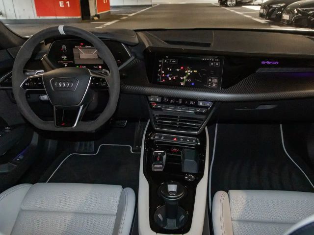 Audi RS e-tron GT ice race edition 1/99 Keramik Laser