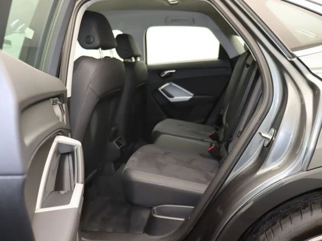 Audi Q3 40 TDI Quattro S-Line Sportback