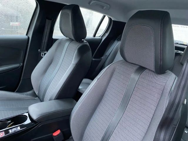 Peugeot 208 ALL PT100