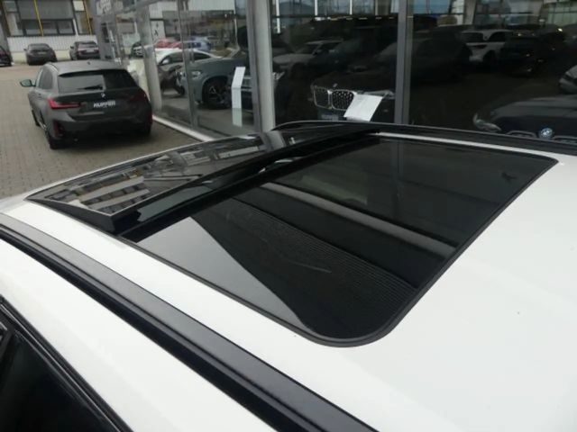 BMW 330 330e Touring xDrive