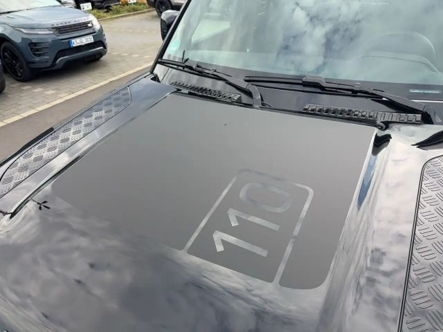 Land Rover Defender 3.0 110 D250 Dynamic HSE