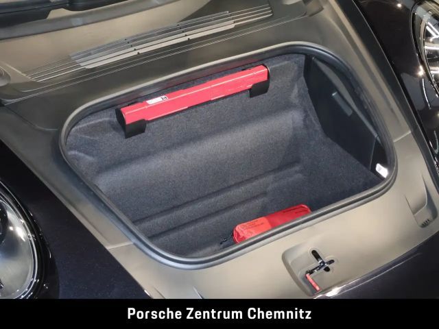 Porsche 911 Cabrio Carrera GTS