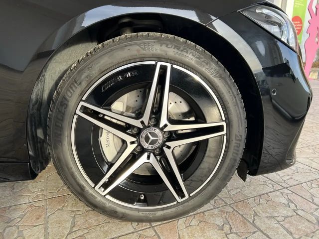 Mercedes-Benz C 180 AMG Line Sedan