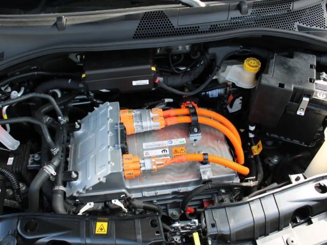 Fiat 500e La Prima by Bocelli