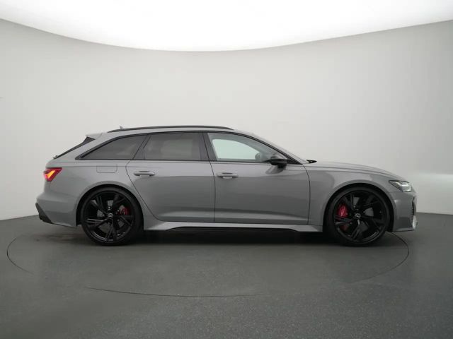 Audi RS6 Avant Quattro